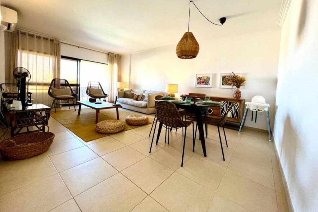 Marina Mar By Fhr Piscina Parking Apartment Куартейра Екстериор снимка