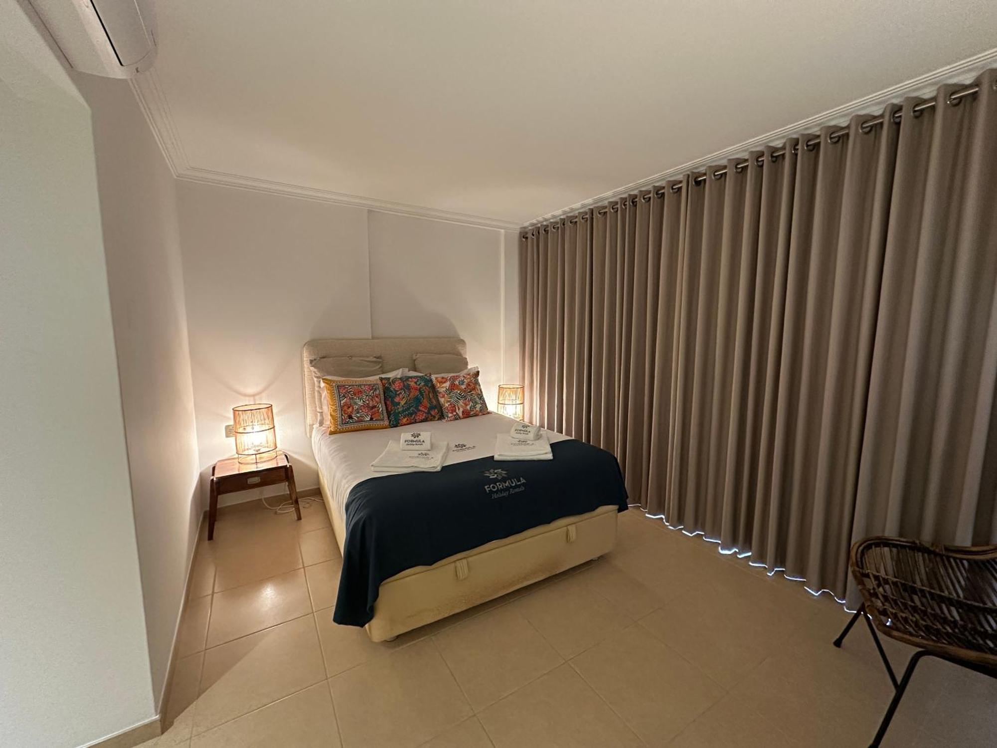Marina Mar By Fhr Piscina Parking Apartment Куартейра Екстериор снимка