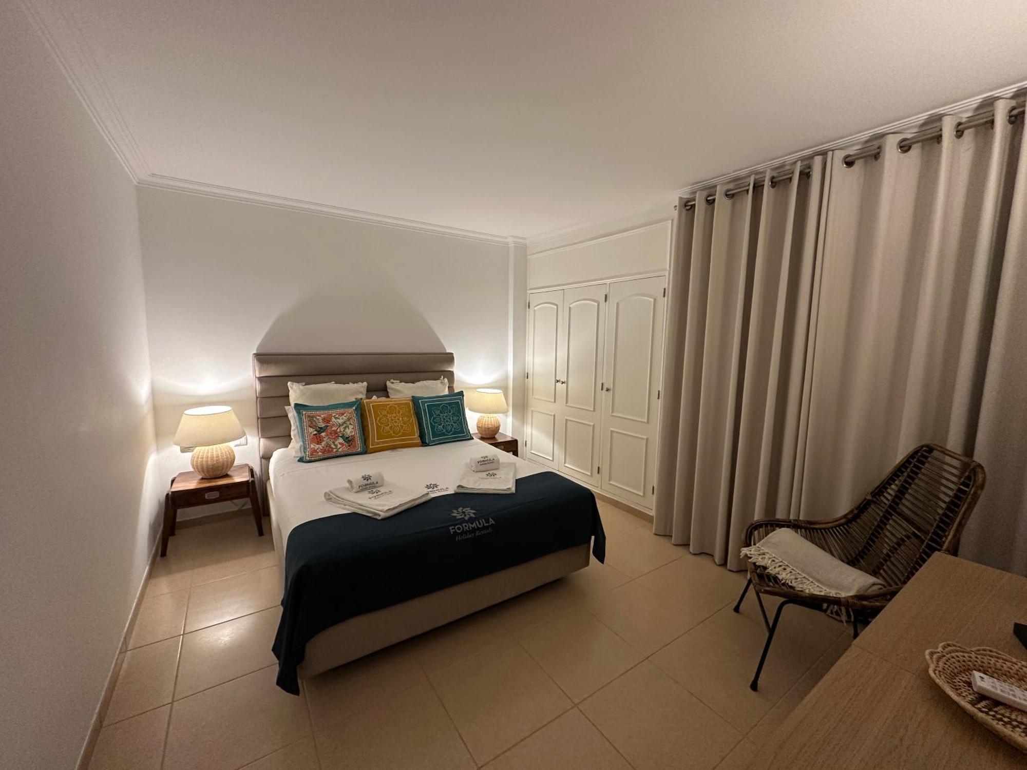 Marina Mar By Fhr Piscina Parking Apartment Куартейра Екстериор снимка