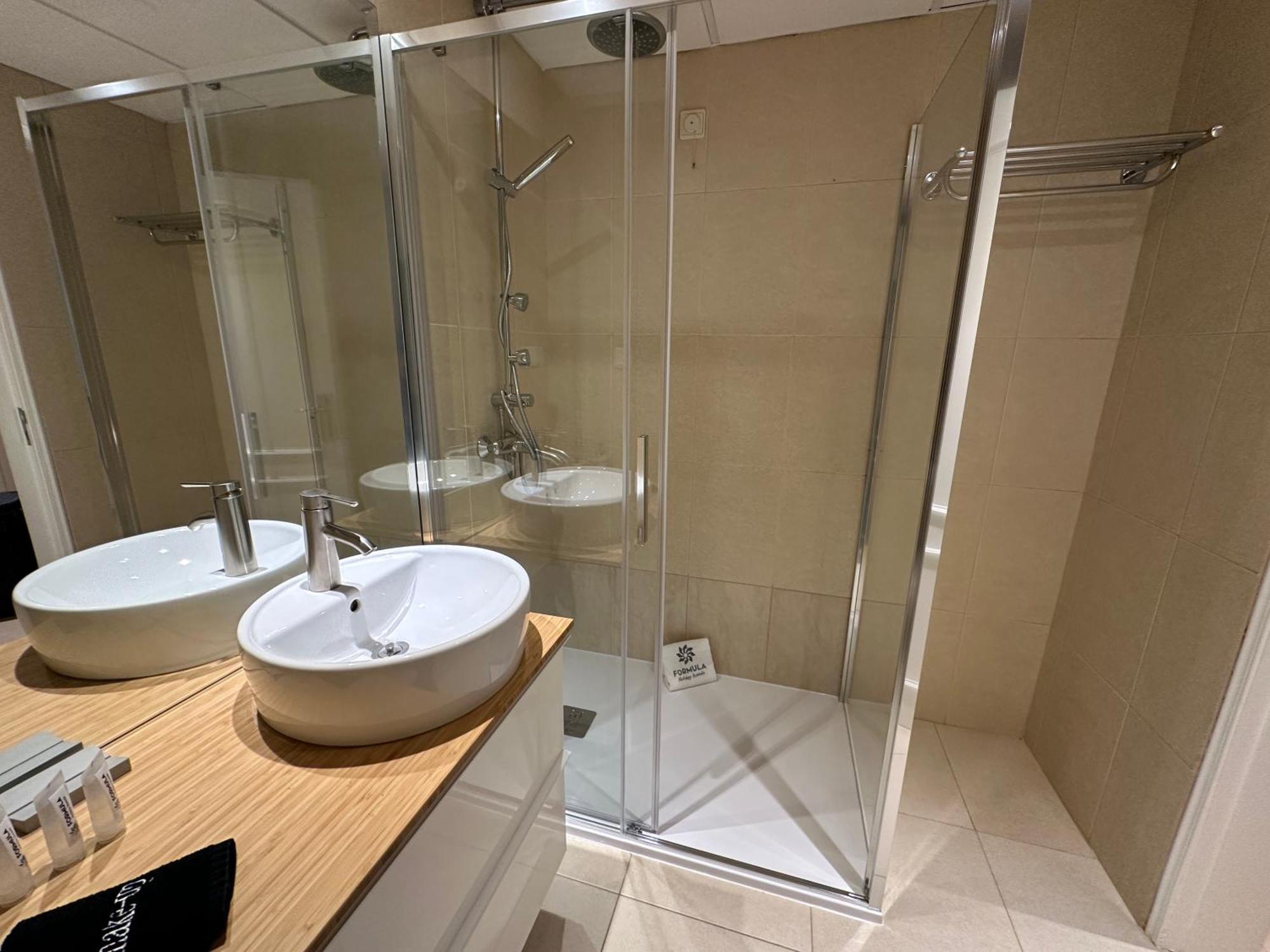 Marina Mar By Fhr Piscina Parking Apartment Куартейра Екстериор снимка